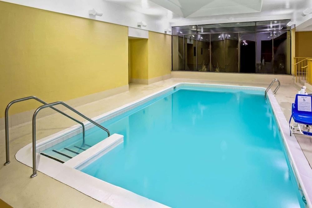 La Quinta By Wyndham Stamford / New York City Exterior foto