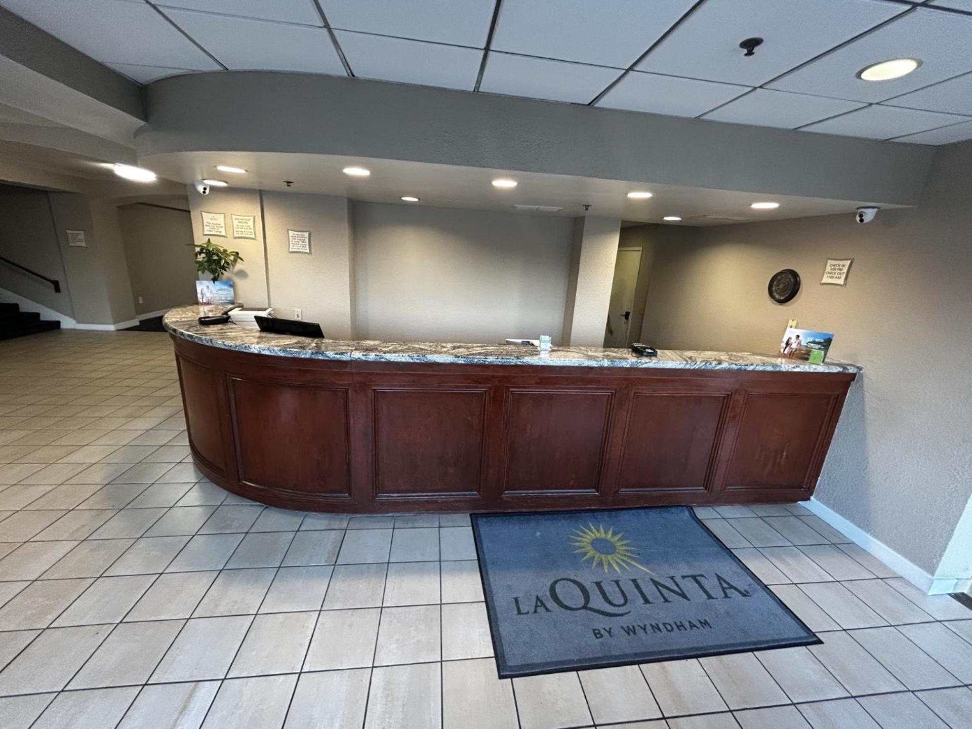 La Quinta By Wyndham Stamford / New York City Exterior foto