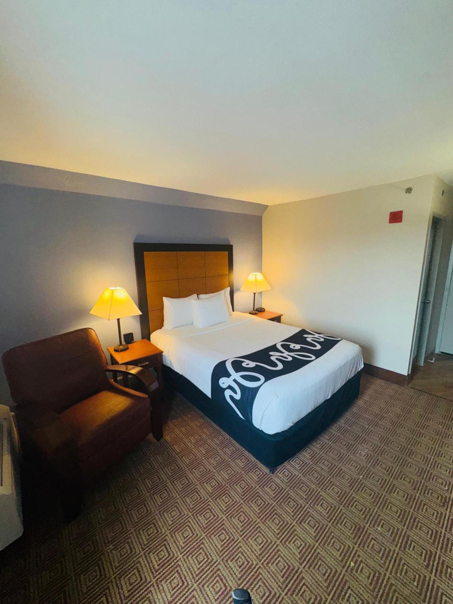 La Quinta By Wyndham Stamford / New York City Exterior foto