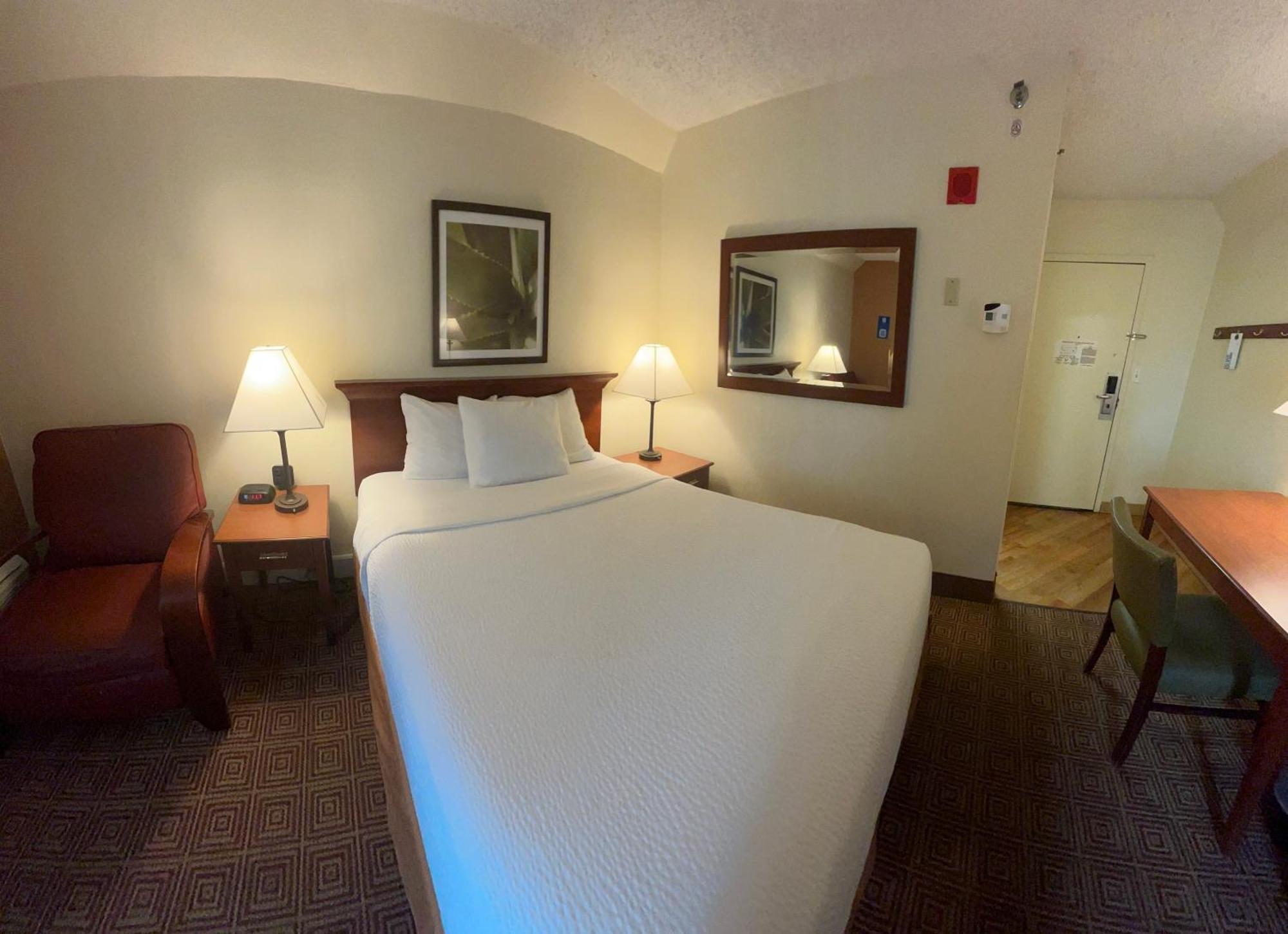 La Quinta By Wyndham Stamford / New York City Exterior foto
